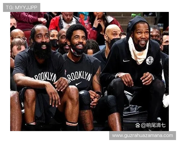 欧文与教练组紧密互动积极探索新战术持续尝试提升球队战力